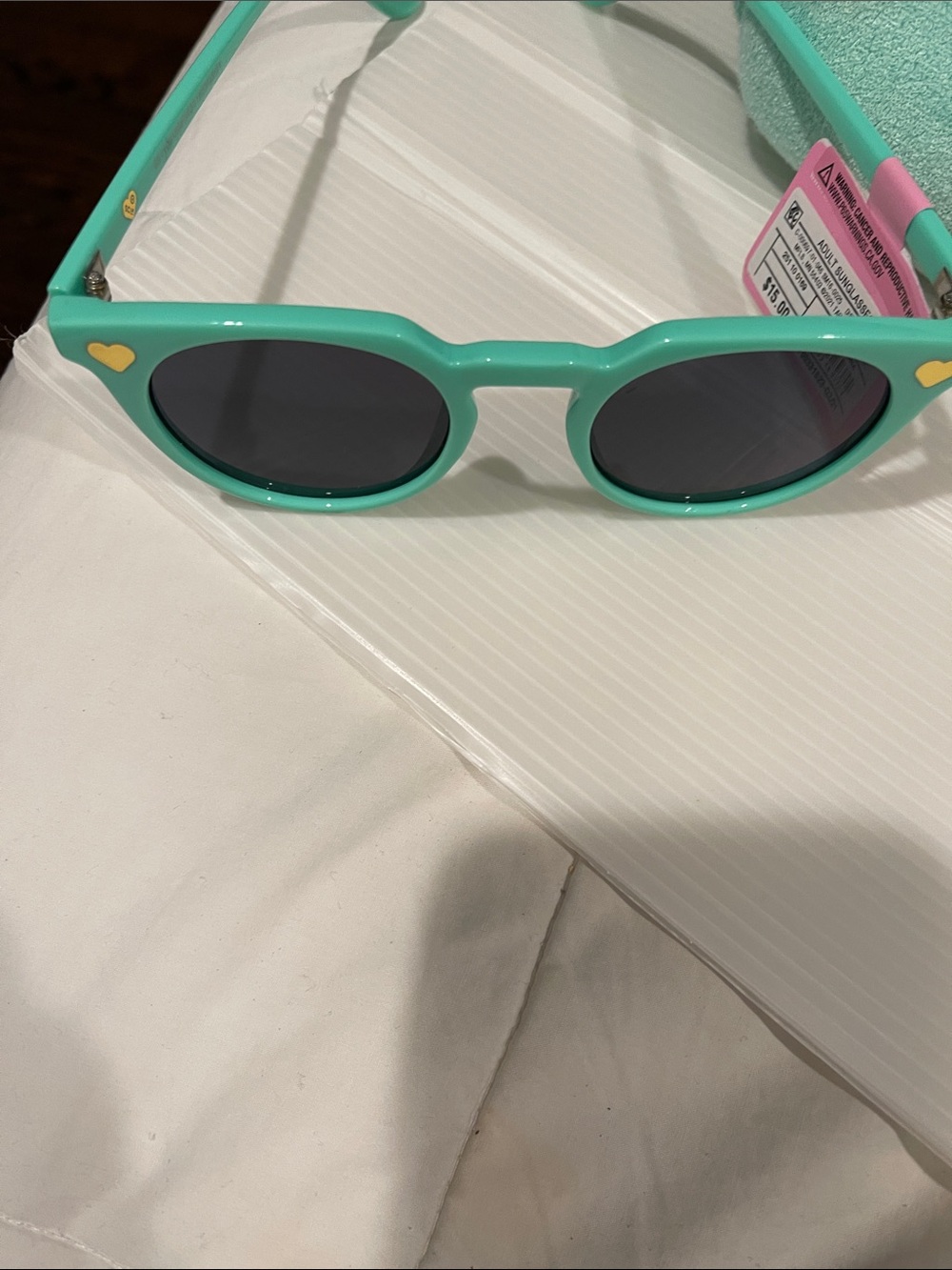 Set of cross body bag and sunglasses brand new so fabulous - Picture 2 of 7